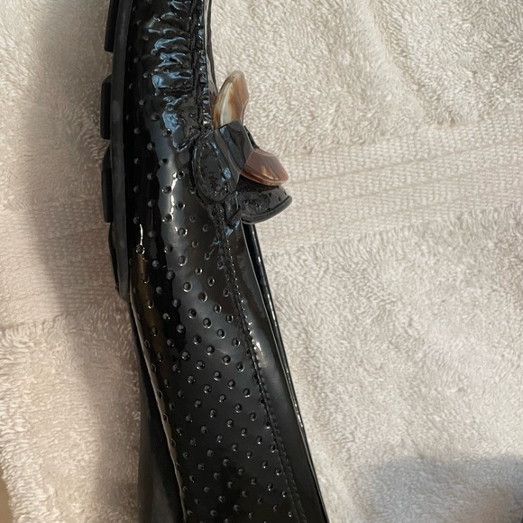 Stuart Weitzman black patent flats - Picture 3 of 3
